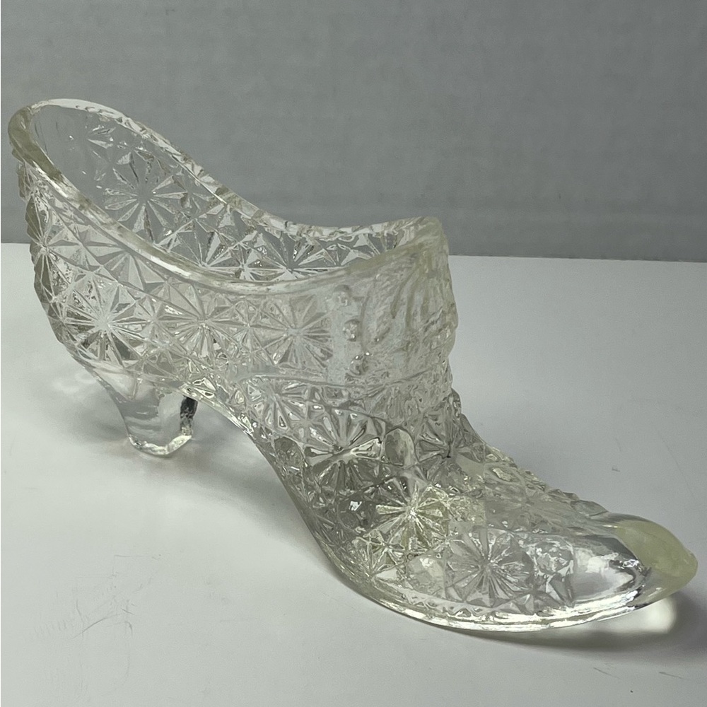 Vintage Fenton Glass Daisy Victorian Lady Slipper Boot 6”